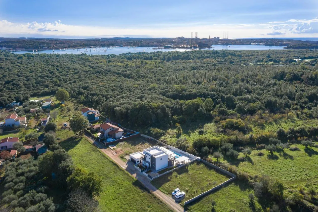 Villa Edo 2 0*, Pula Croatia
